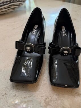 Versace Black Patent Leather Bow Pumps with Medusa Button